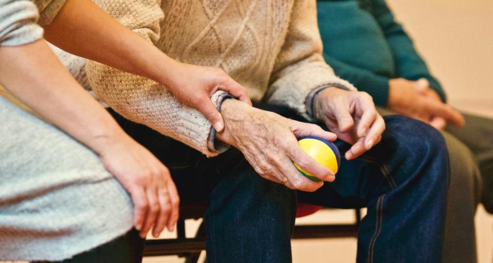 St. Oswald’s Hospice works with Newcastle Hospitals NHS Foundation Trust to deliver integrated, multidisciplinary outpatient care to people with non-curative lung cancer and significant frailty.
