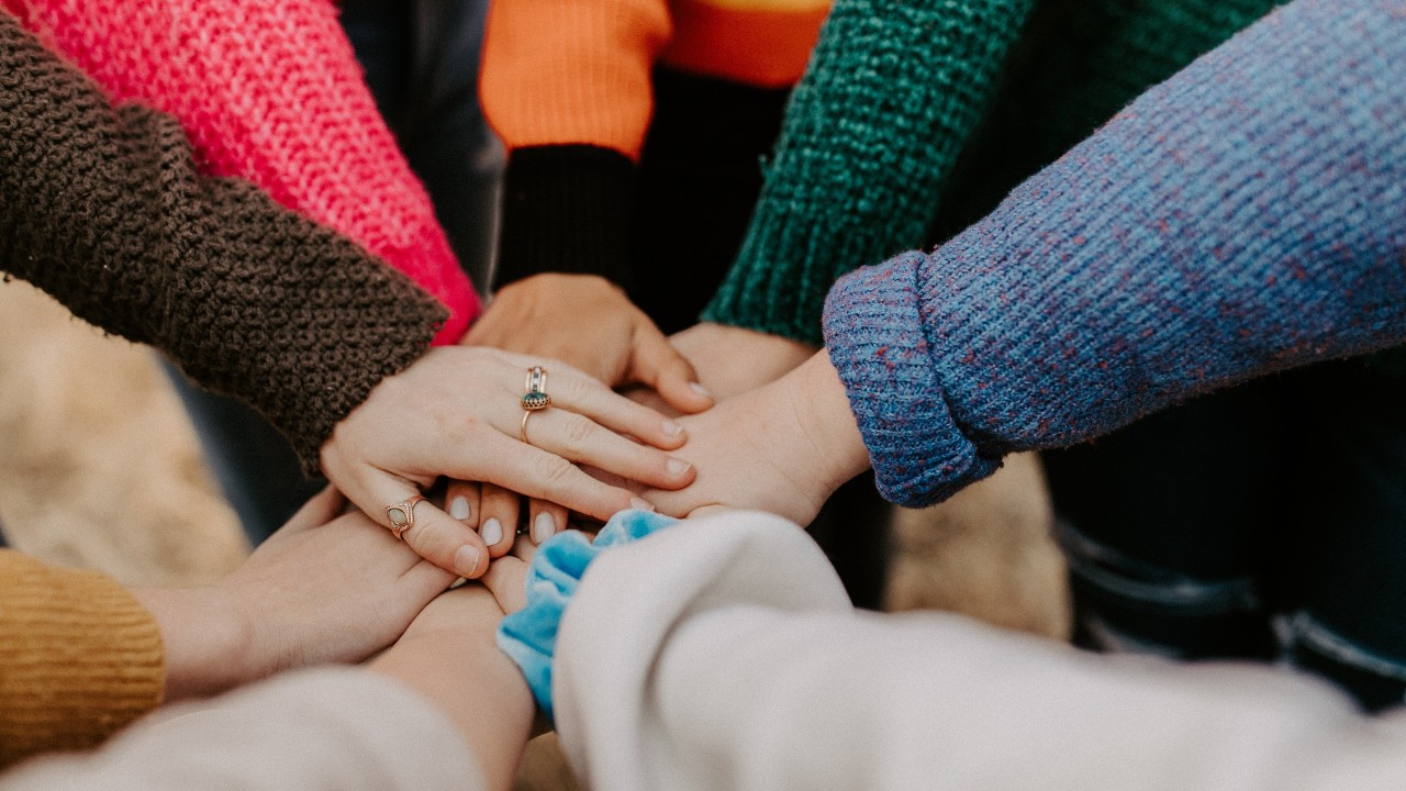 How Keech Hospice Care works with local organisations to empower local communities to support each other and gain confidence in having conversations about death, dying and bereavement.