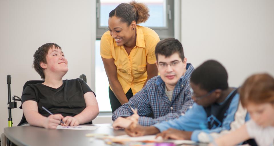 How Beaumond House Hospice provides a diverse range of work placements for university students.