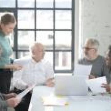 Need help finding ways to maximise your commercial income? Get tips and ideas from other hospices.