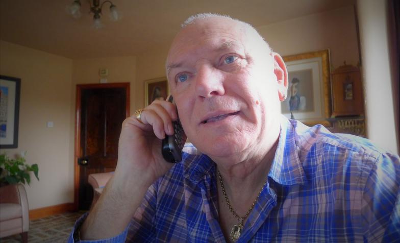 Volunteer, Sue Ryder Leckhampton Court Hospice in Gloucestershire