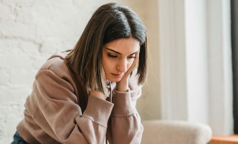 This page shares information about services to support the wellbeing of hospice clinical staff who are coping with bereavement at work.