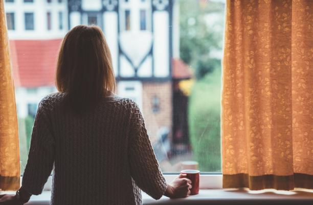 When her Mum was diagnosed with cancer, Nikki had to balance working with being an unpaid carer, experiencing varying levels of support from her employer along the way.