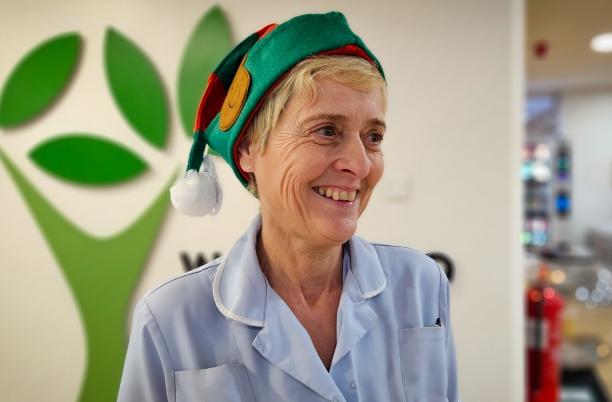 While many of us are enjoying quality time with our own families, Annemarie describes what it’s like for those at a hospice, where incredible care doesn’t stop for the holidays