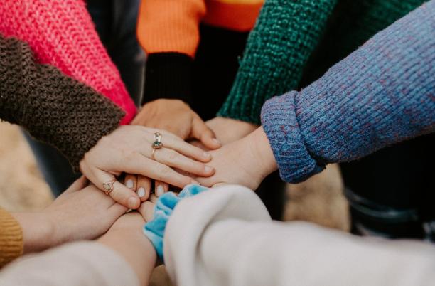 How Keech Hospice Care works with local organisations to empower local communities to support each other and gain confidence in having conversations about death, dying and bereavement.