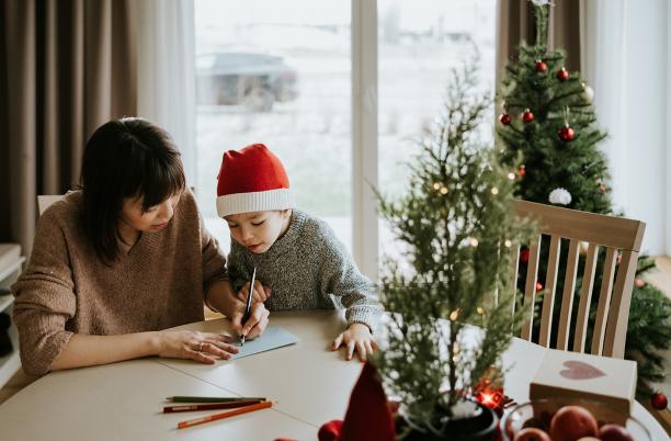 What to write in holiday cards to someone who is grieving