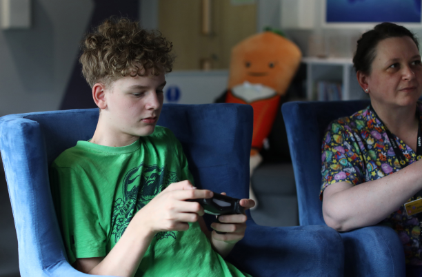 Living with a life-limiting illness as a teenager or young adult