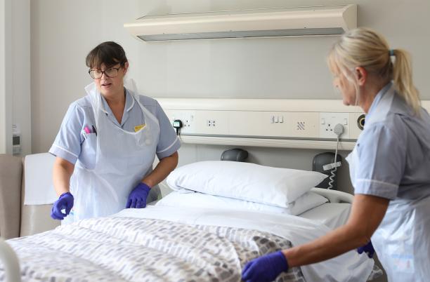 Hospice UK warns of '300 closed beds' in English hospices