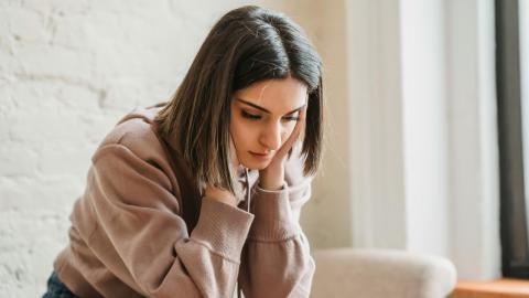 This page shares information about services to support the wellbeing of hospice clinical staff who are coping with bereavement at work.