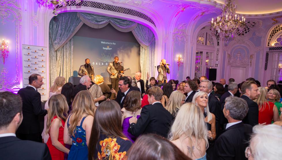 A photo from the 2021 Hospice UK Gala Dinner